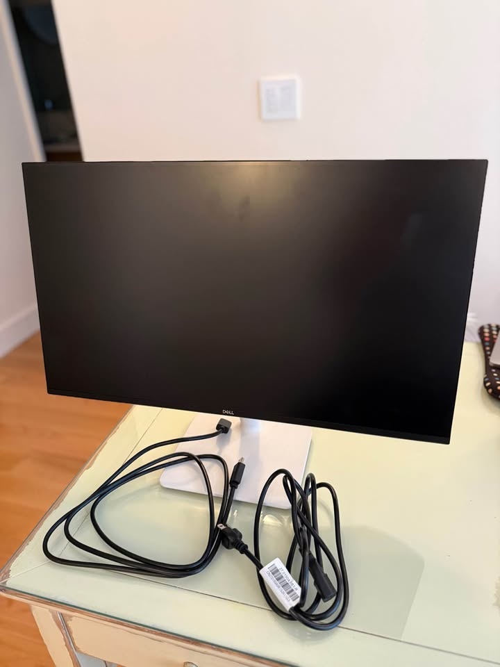 Brand New Dell Monitor - photo 2