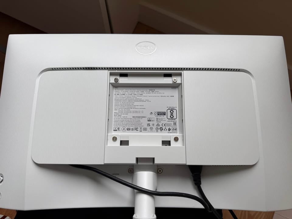 Brand New Dell Monitor - photo 4