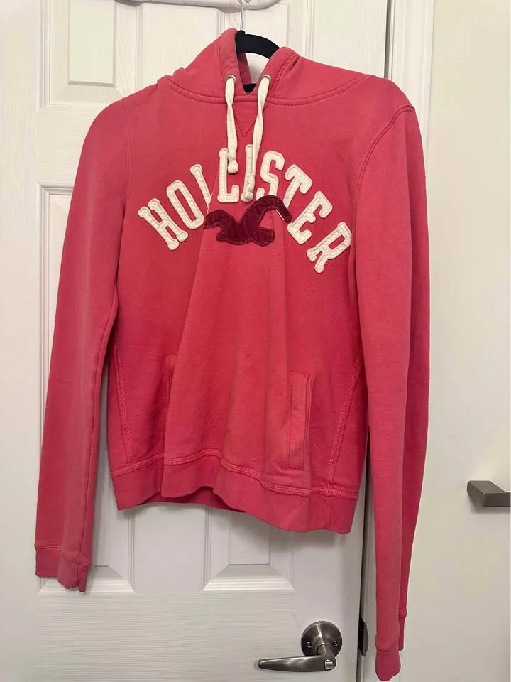 Hollister Pink Sweater thumbnail