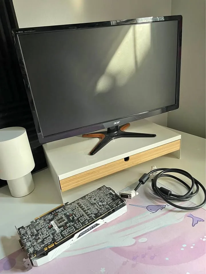 Graphics Card + Monitor Bundle thumbnail