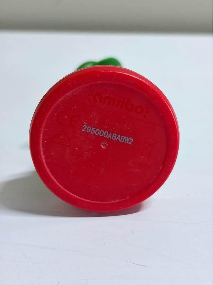 Luigi Nintendo Amiibo - photo 3