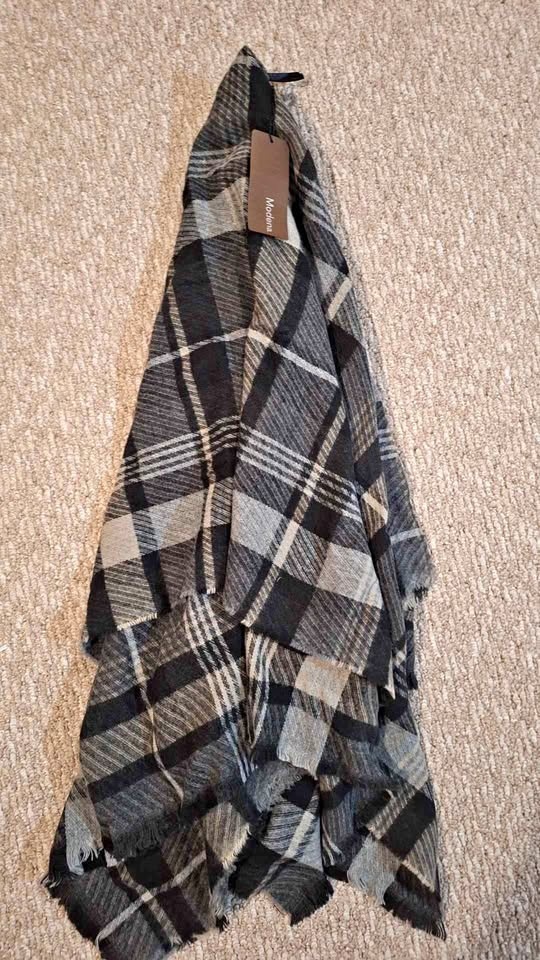 Women's poncho
