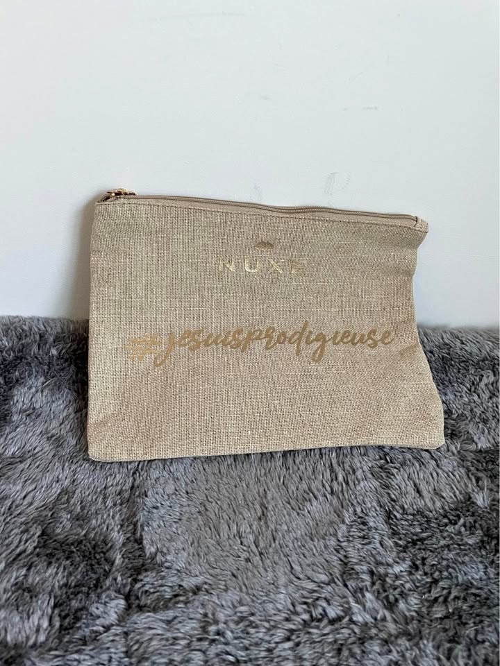 NUXE #jesuisprodigieuse Burlap Pouch