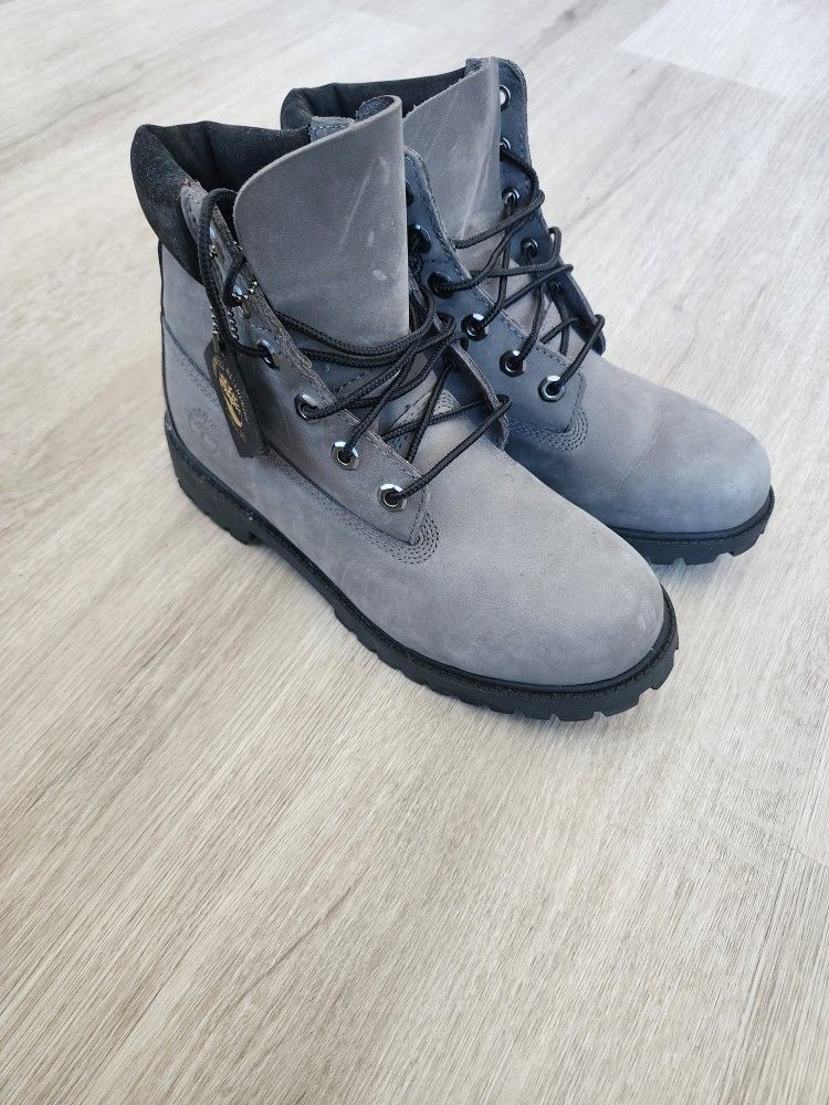 Timberlands Junior Size (NEW)