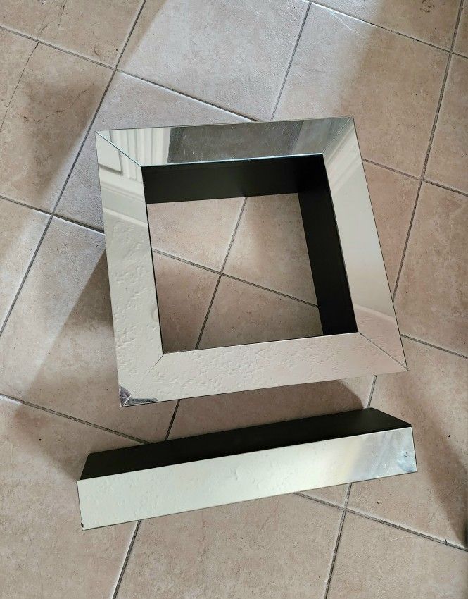 Mirrored Shadow Box 3pc Set & Vase