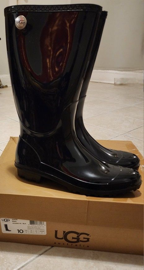 UGG Rainboots