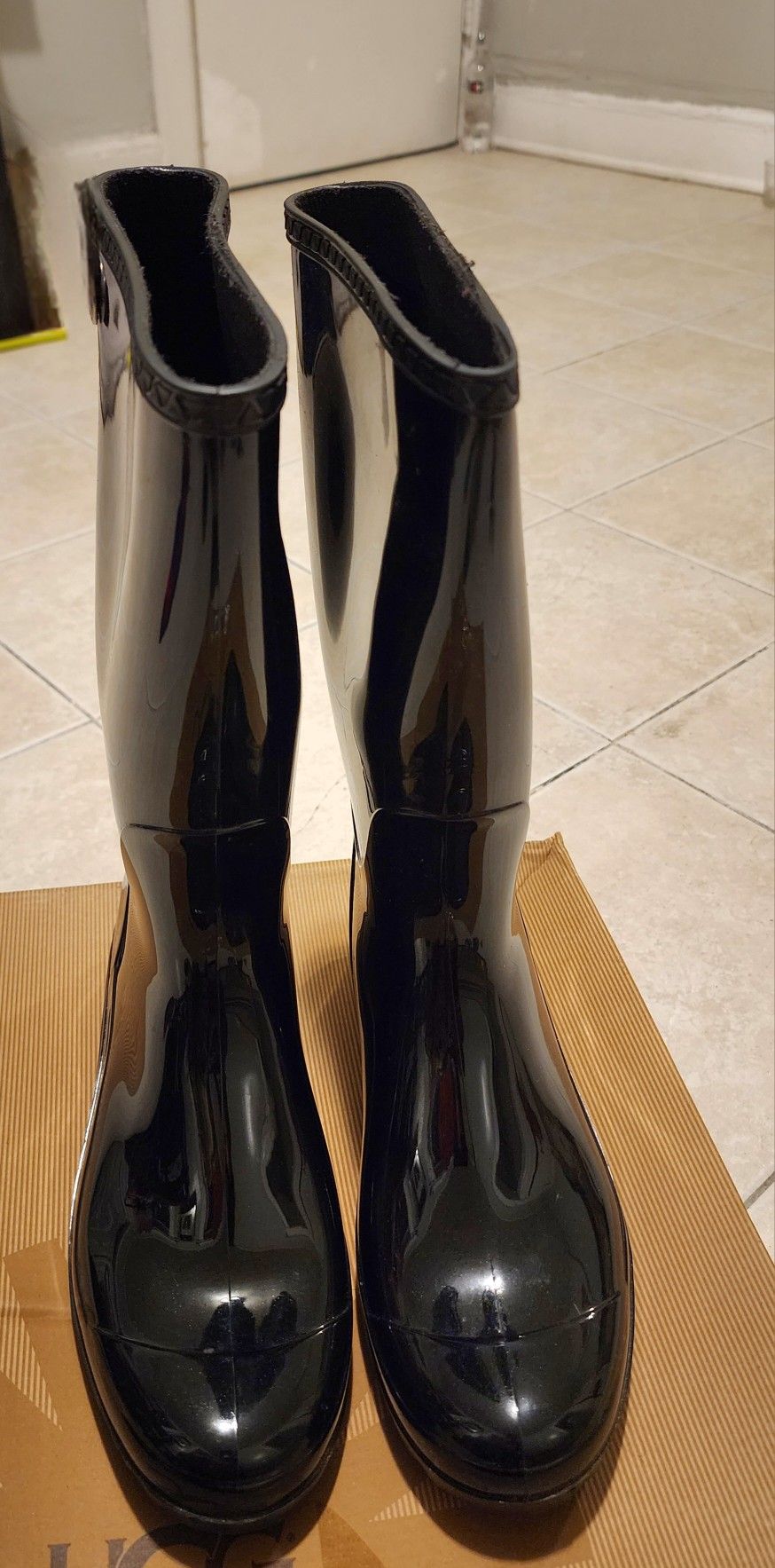 UGG Rainboots - photo 5