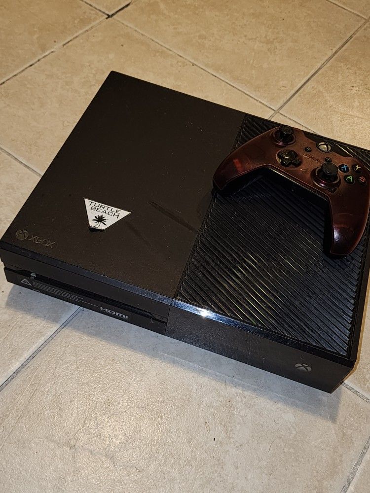 XBOX One w/ Control