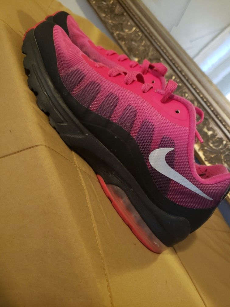 Nike Air Max Invigor Sneakers - photo 2