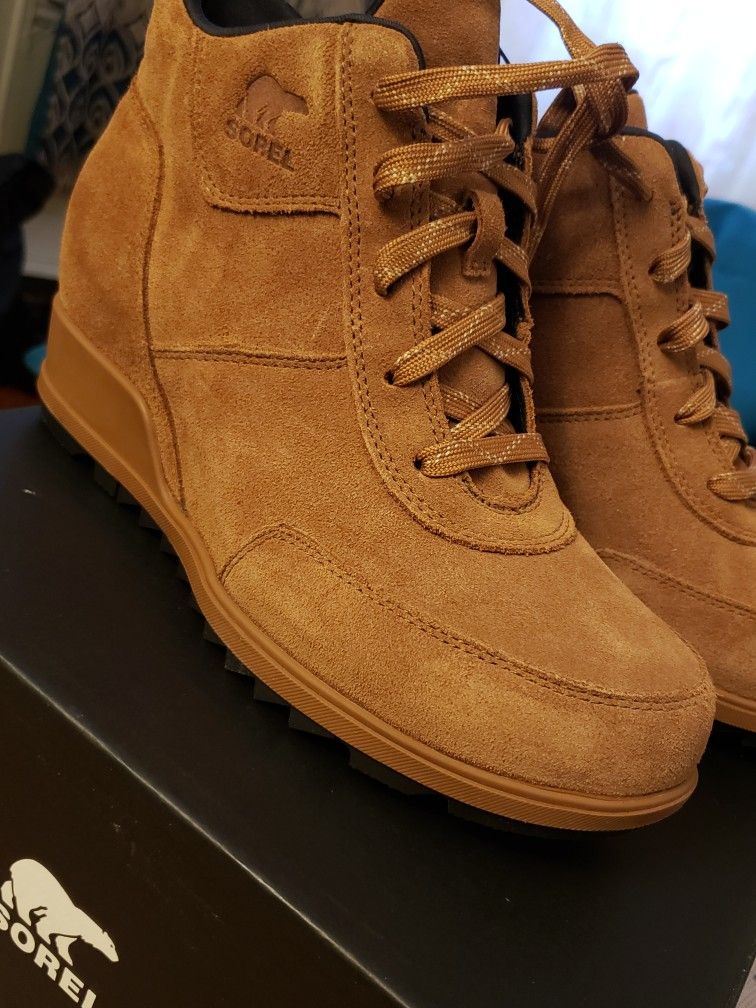 Womens Sorel Boots (NEW) - photo 2