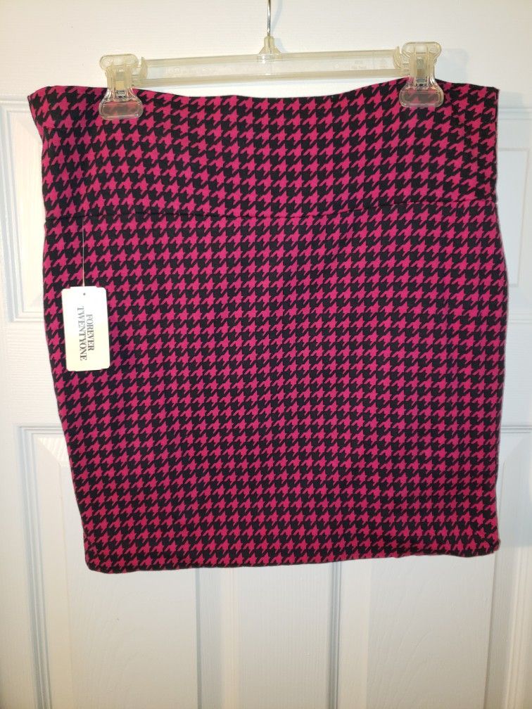 Mini Skirt (NEW)