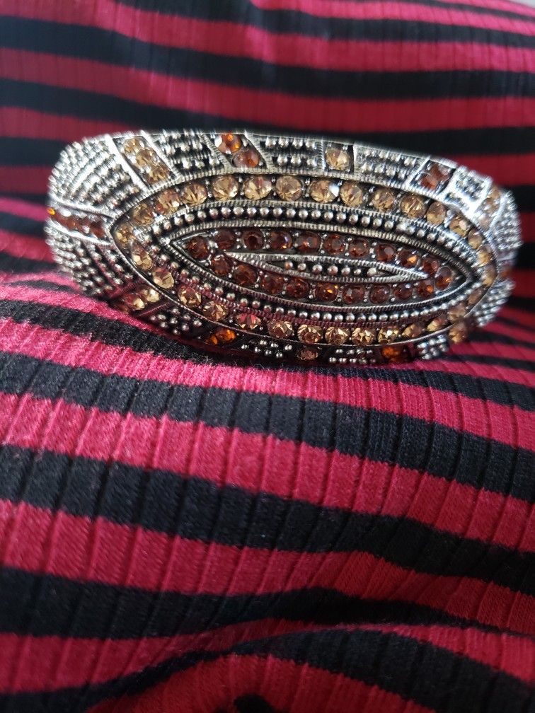 Beautiful Bracelets - photo 2