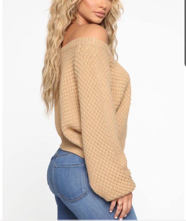 Fashion Nova Sweater (NEW) - photo 3