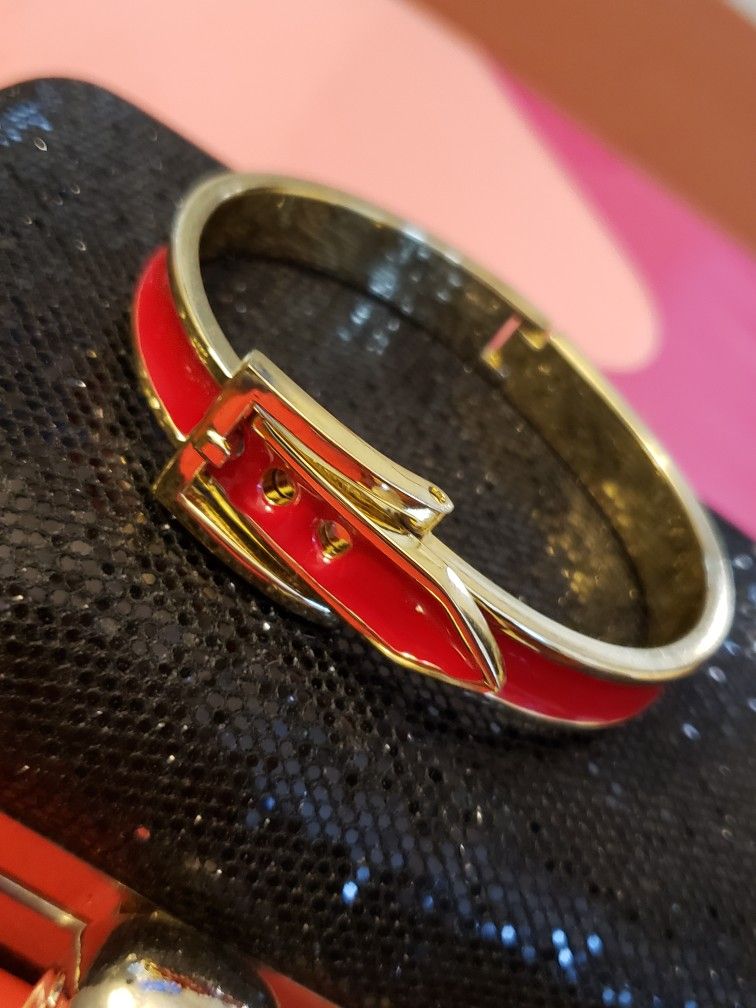 Red Bracelet (NEW)