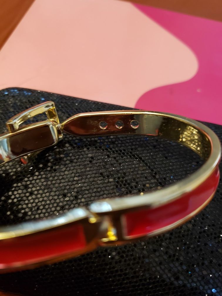 Red Bracelet (NEW) - photo 2
