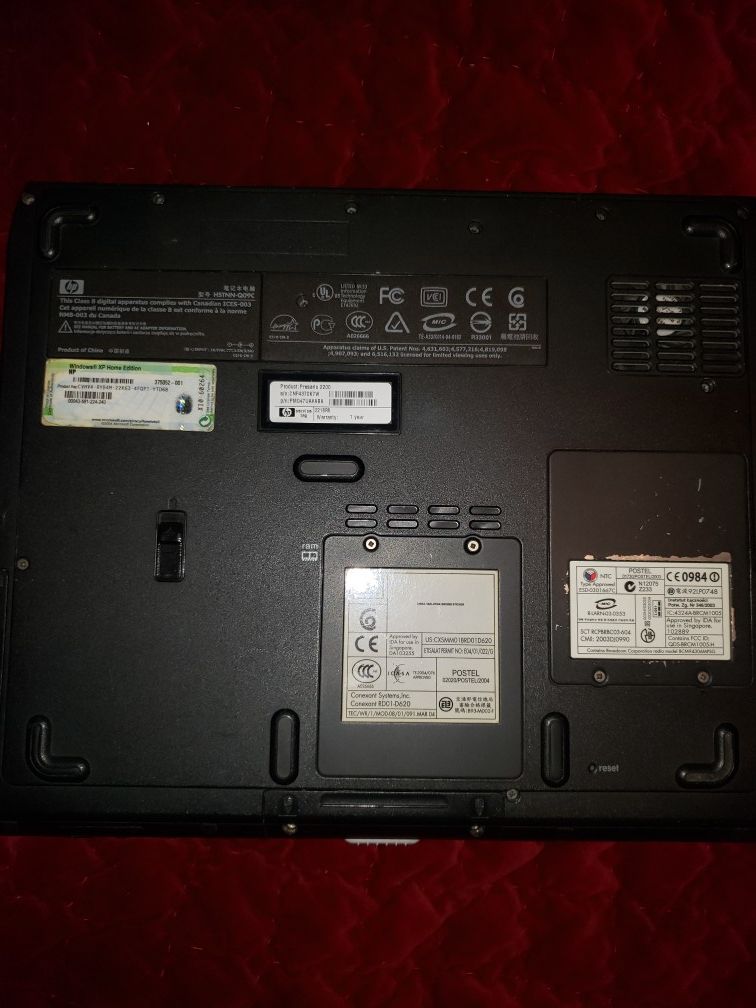 Compaq Presario 2200 Laptop - photo 2