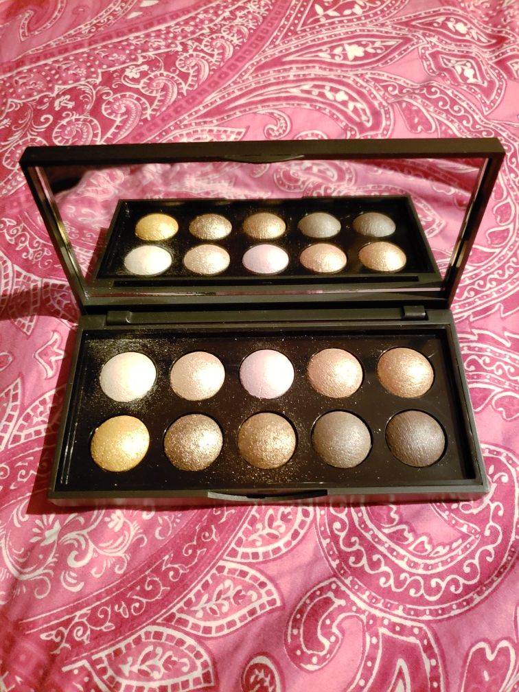 Elf Eye Pallet (NEW)