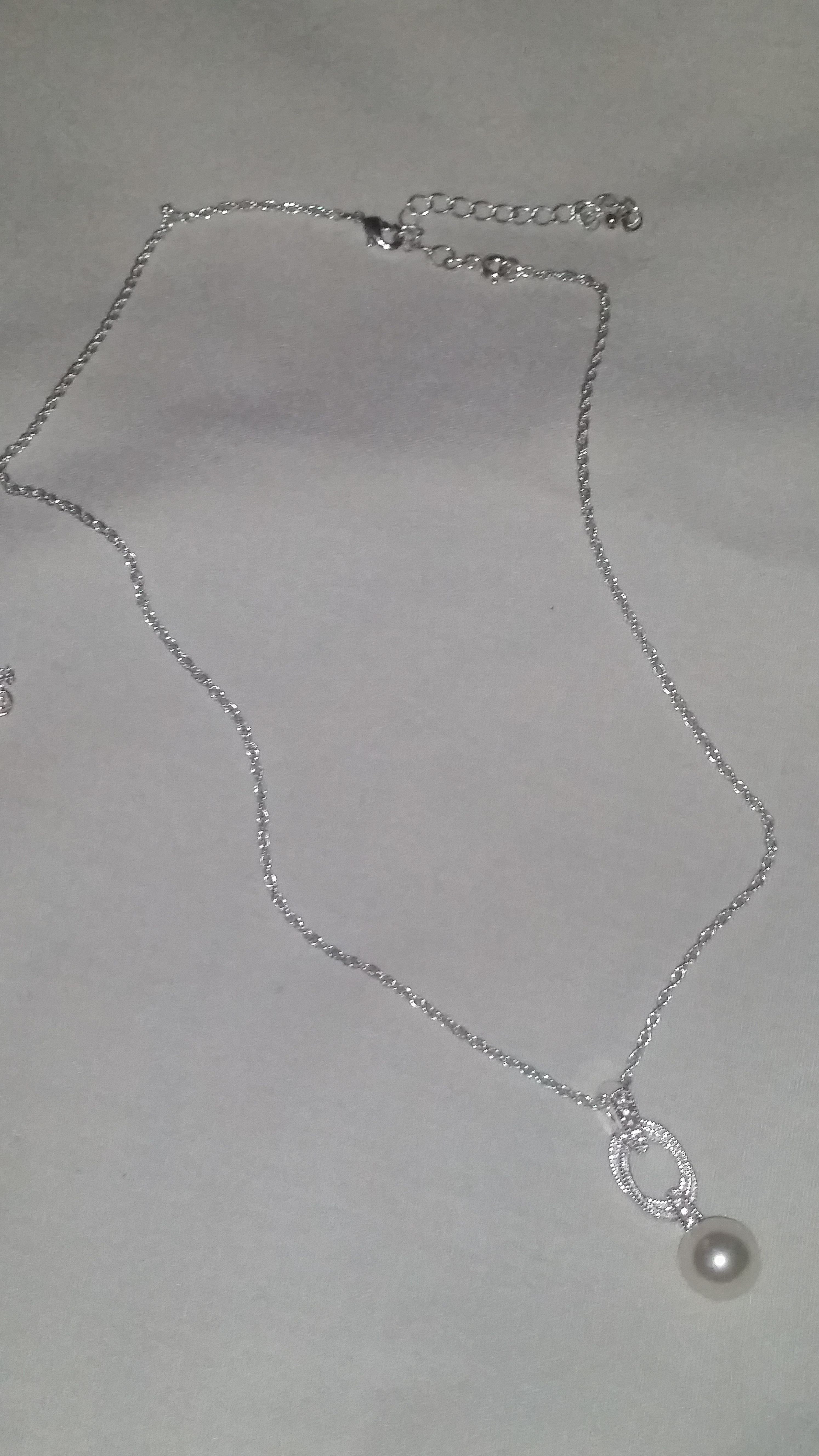 Necklace w/ Pearl Charm
