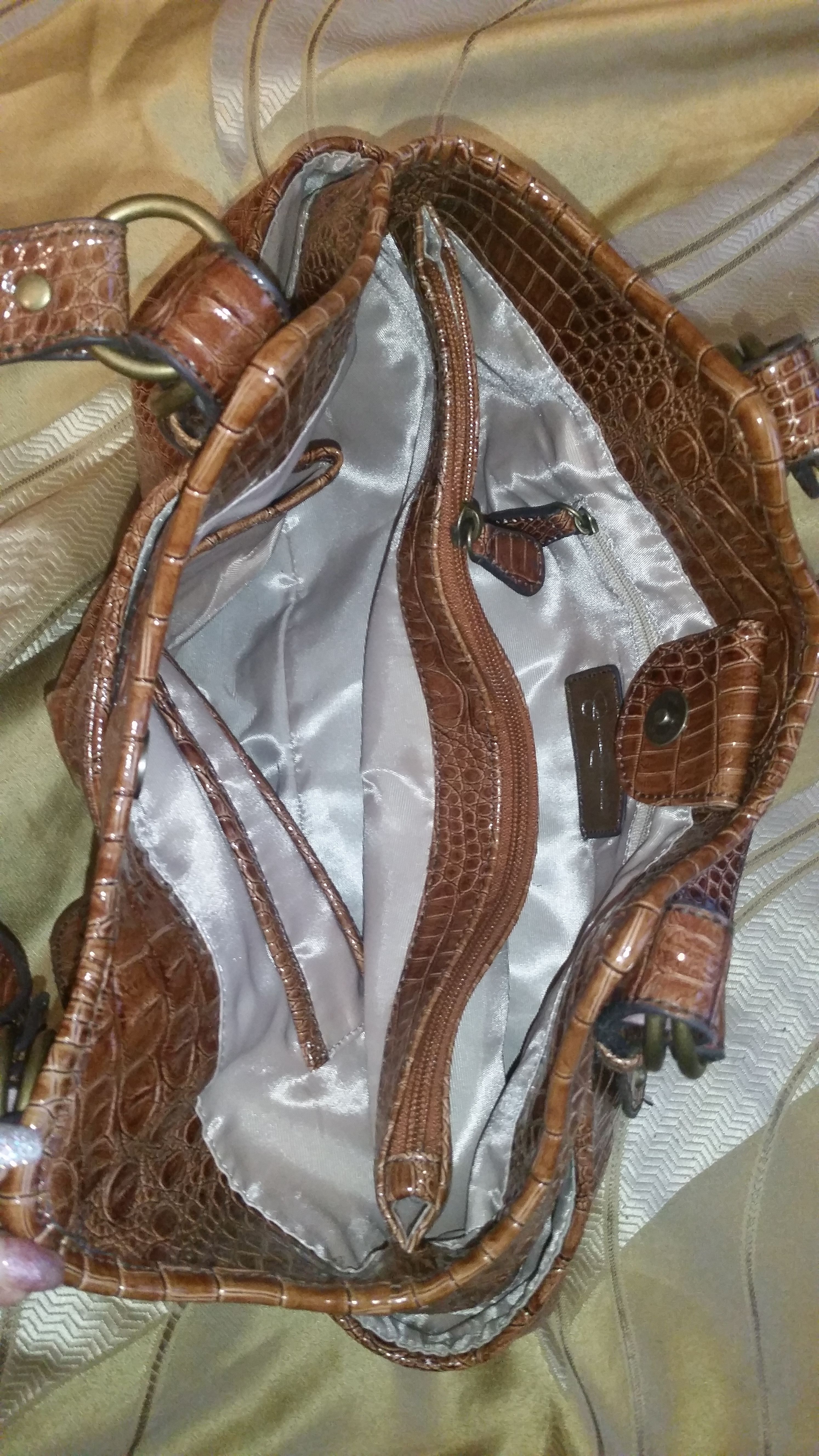 Jessica Simpson Shoulder Bag - Brand New with Keychain - photo 4