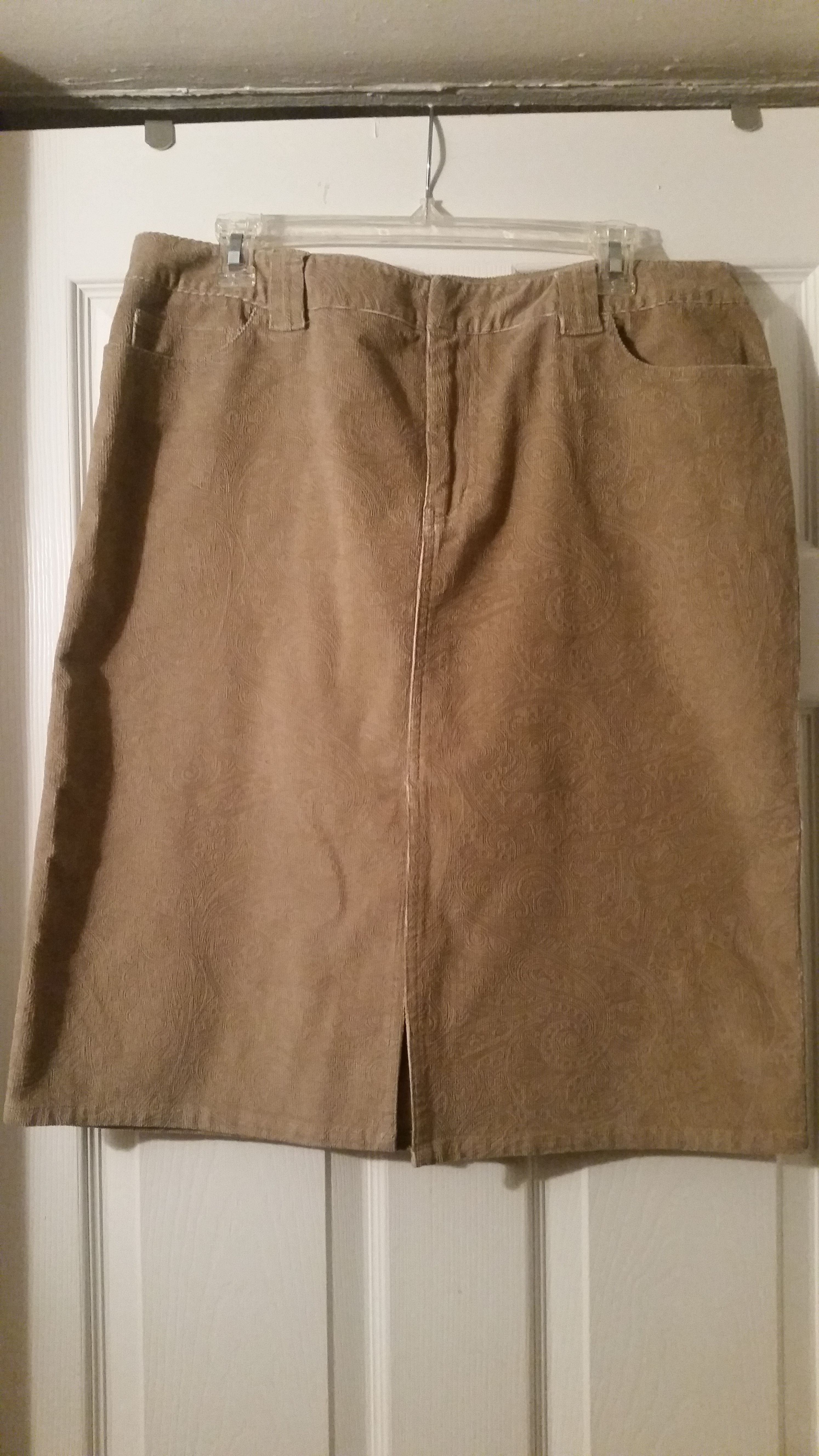 Stretch Corduroy Skirt (NEW)