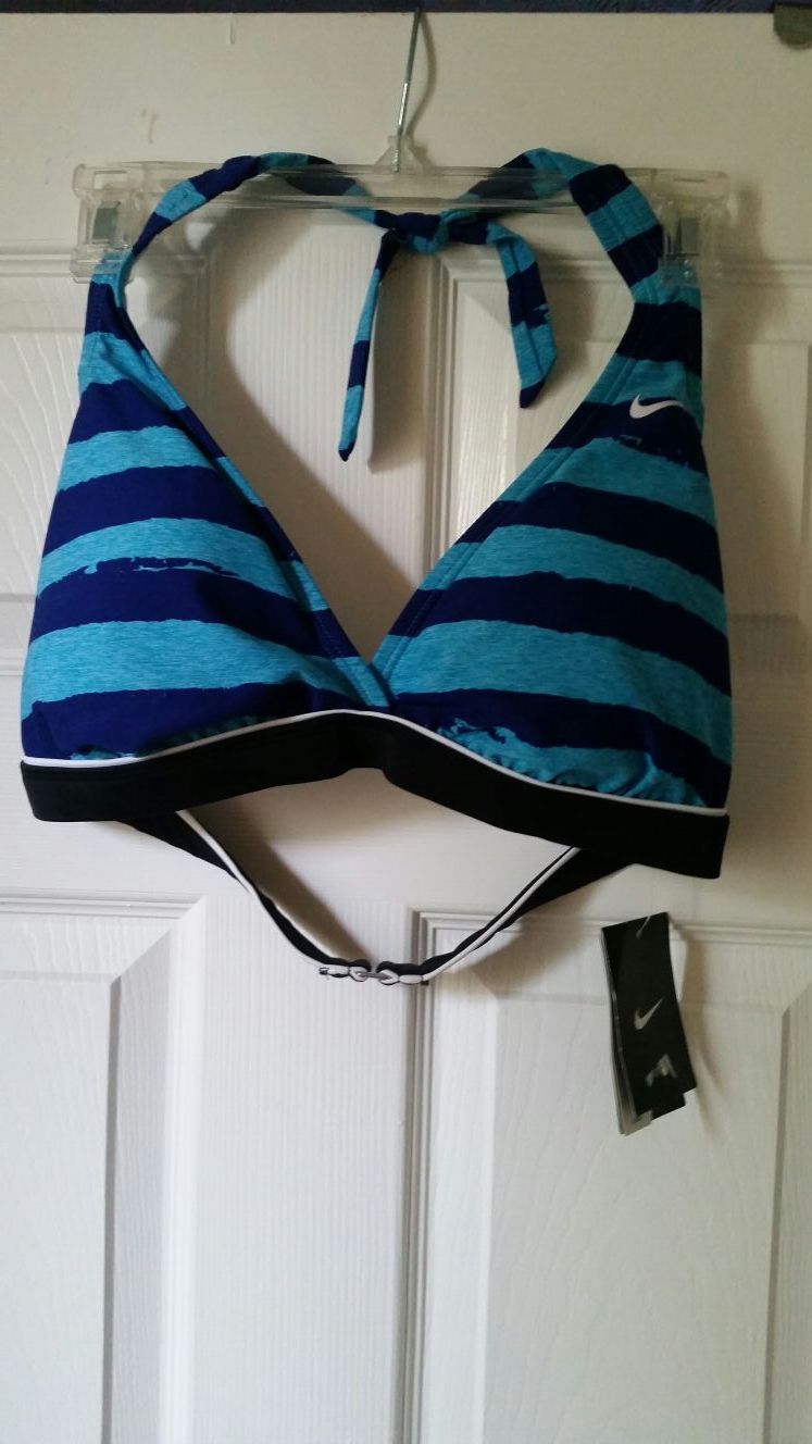 Nike Swimsuit Top (NEW)