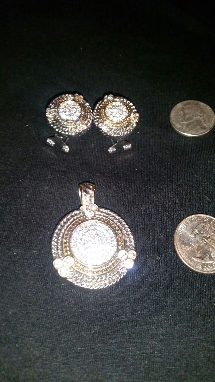 Very Beautiful and Elegant 3pc Set (NEW)