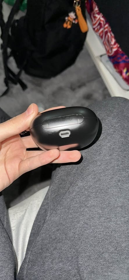 Beats Pro Earbuds - photo 4