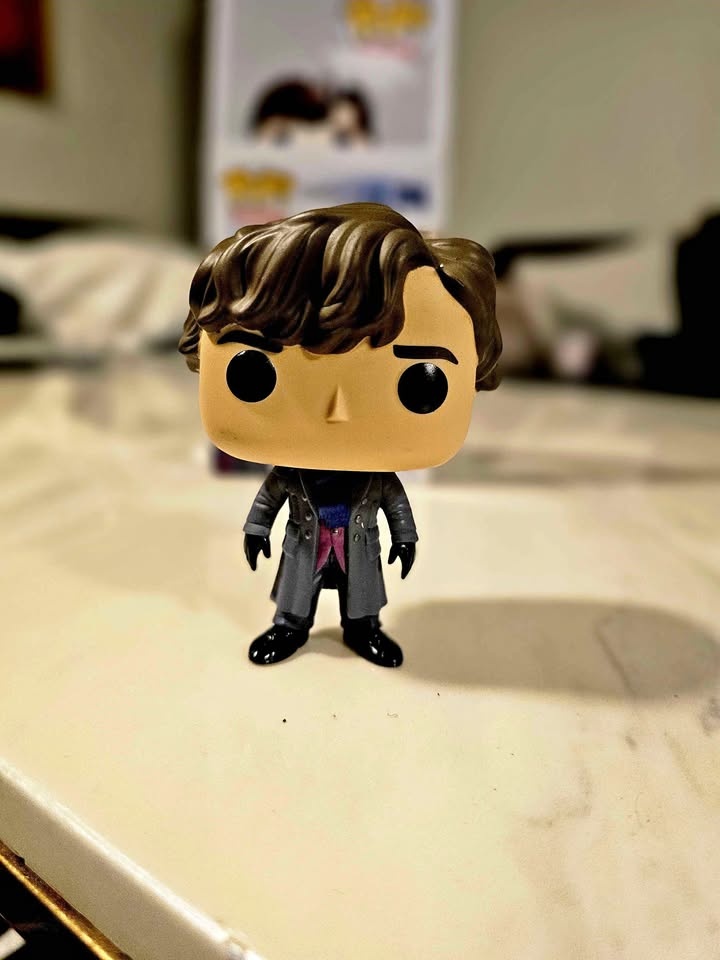 Sherlock Holmes vinyl figure