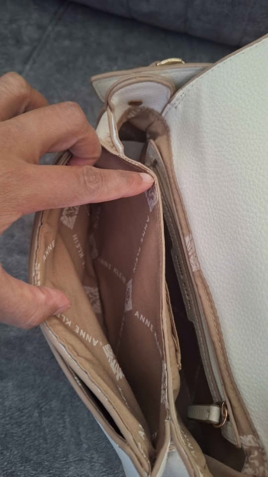Anne Klein Crossbody Bag - photo 5