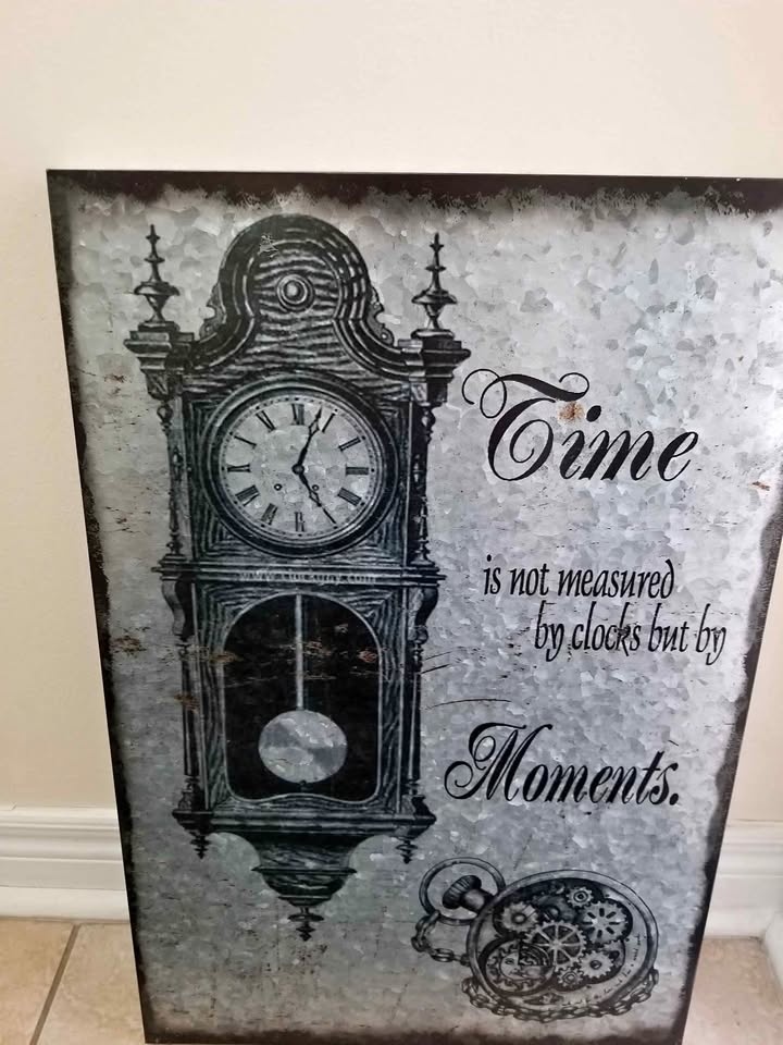 Wall Decor - Rustic Frame