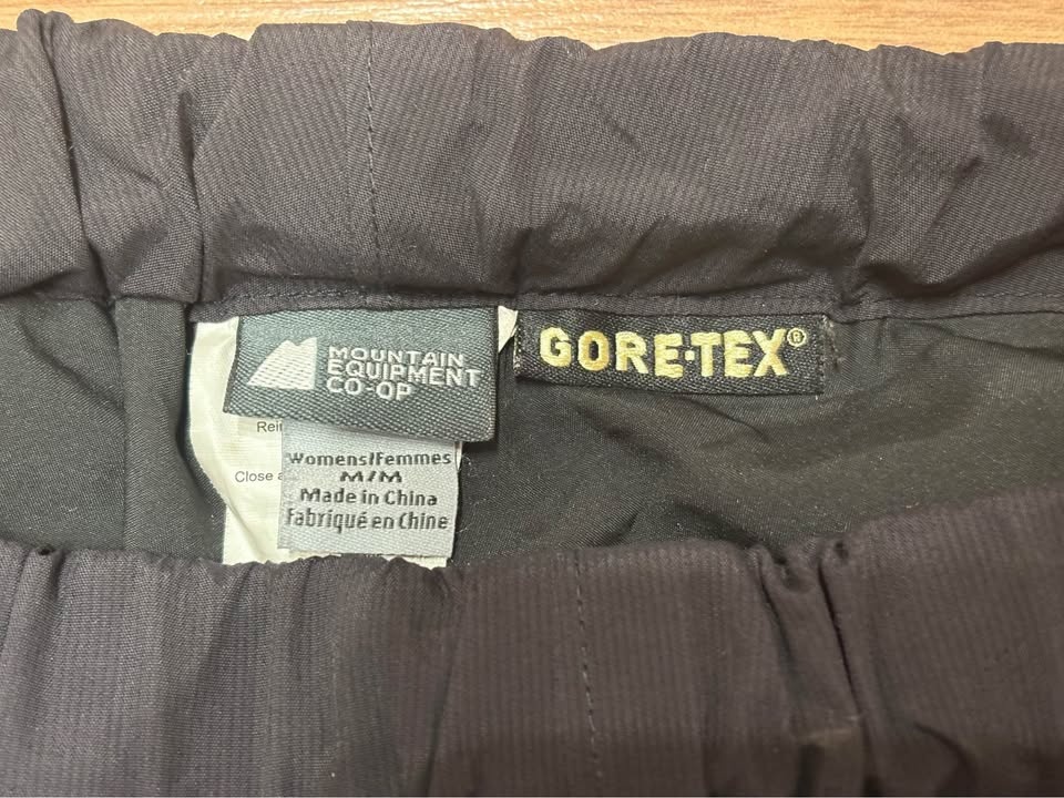 MEC gortex pants women’s medium - photo 2