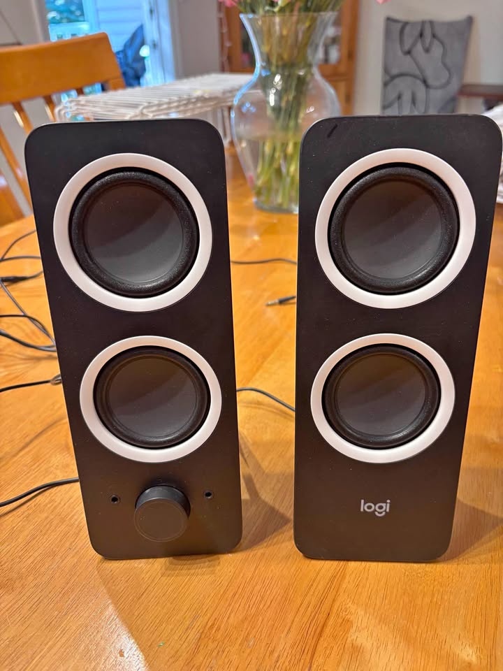 Logi Speakers