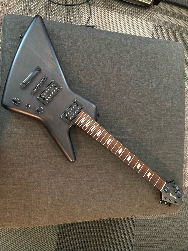 Epiphone Explorer GT Electric Guitar - photo 2