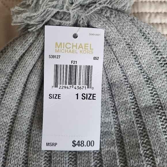 Michael Kors Grey Beanie - photo 3