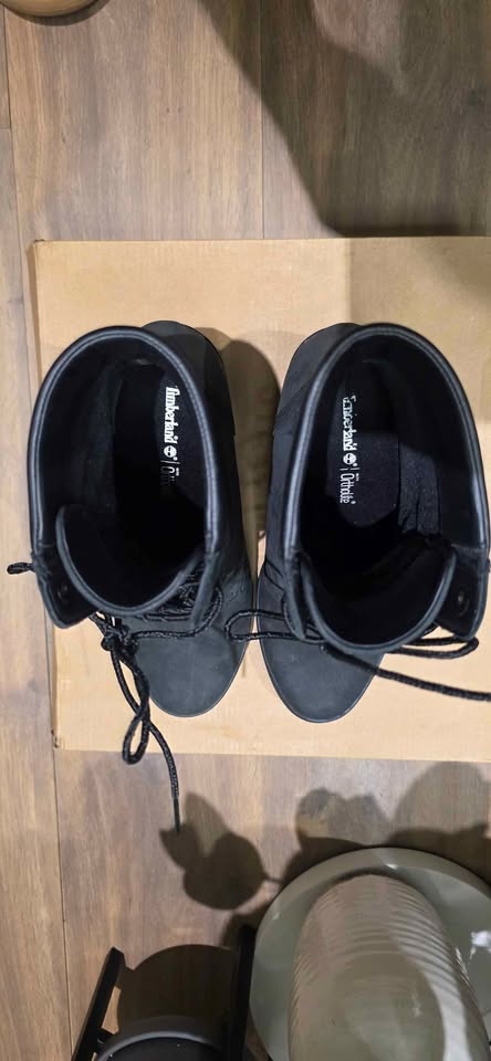 Timberland Heeled Boots (US Size 9) - photo 5