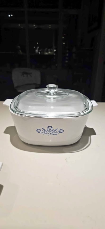 Vintage Corning Ware Casserole Dishes (2 Sizes)