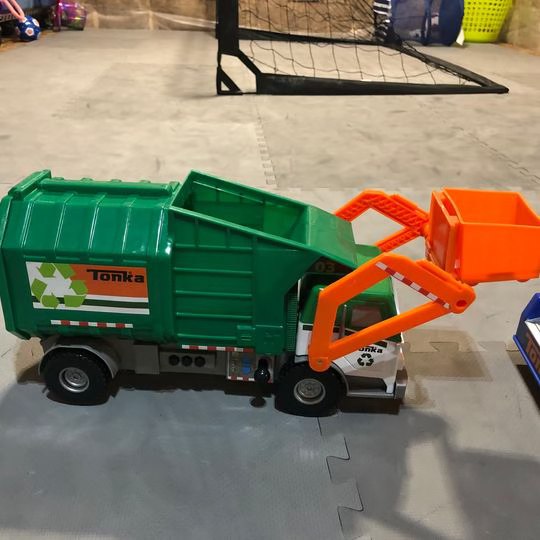 Tonka Trucks - Garbage Truck, Tow Truck, Cement Truck - photo 3