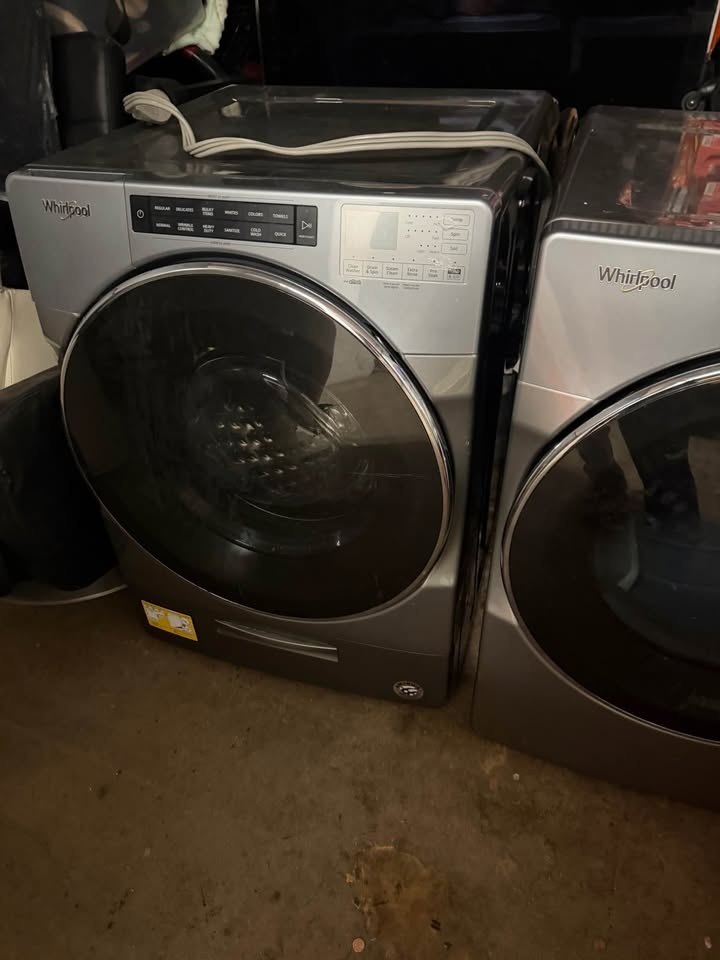 Whirlpool Washer & Dryer Set - WFW8620HC / WED8620HC - photo 2