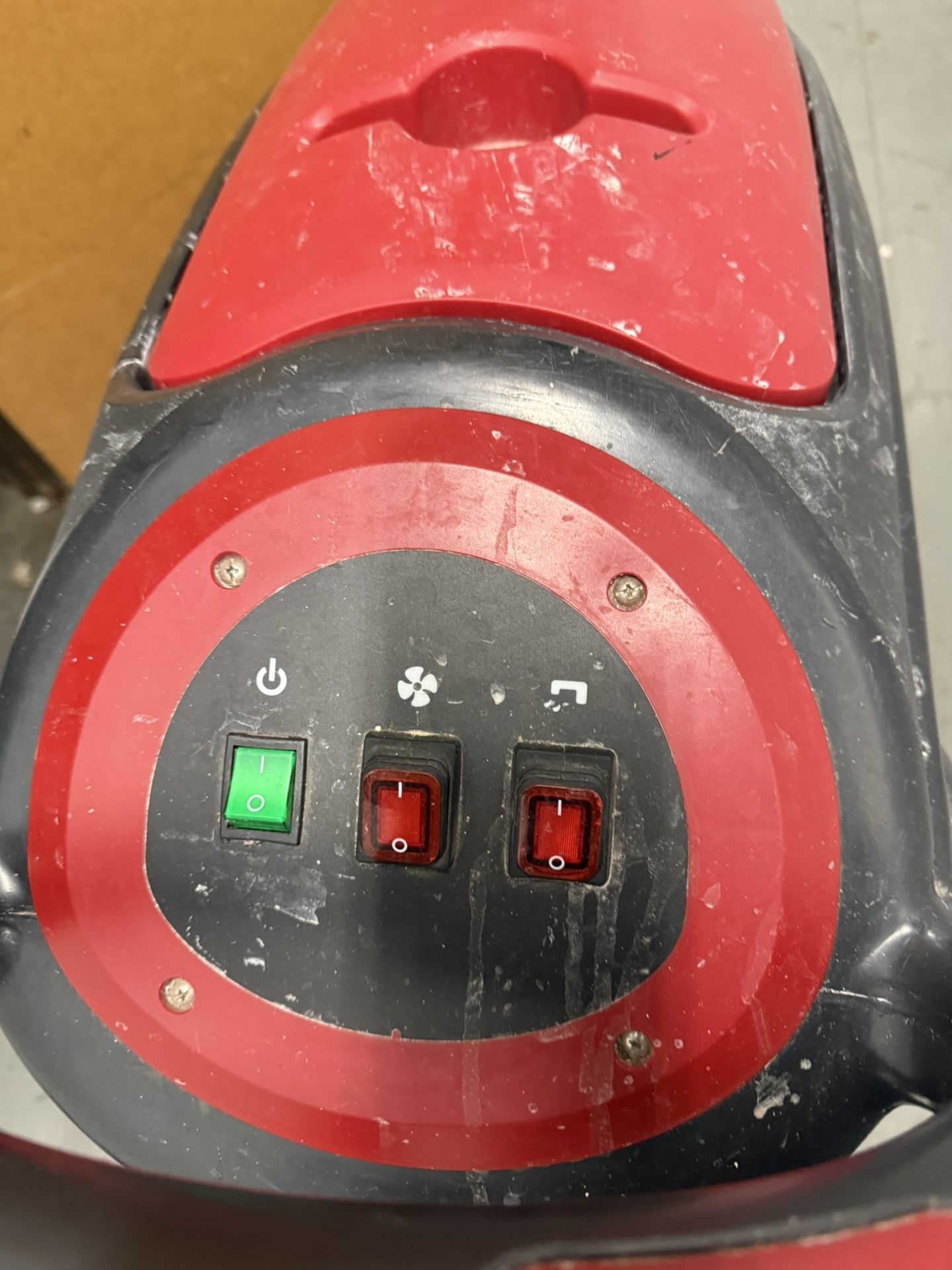 Dayton Floor Scrubber Walk-Behind Disc 17in - photo 4