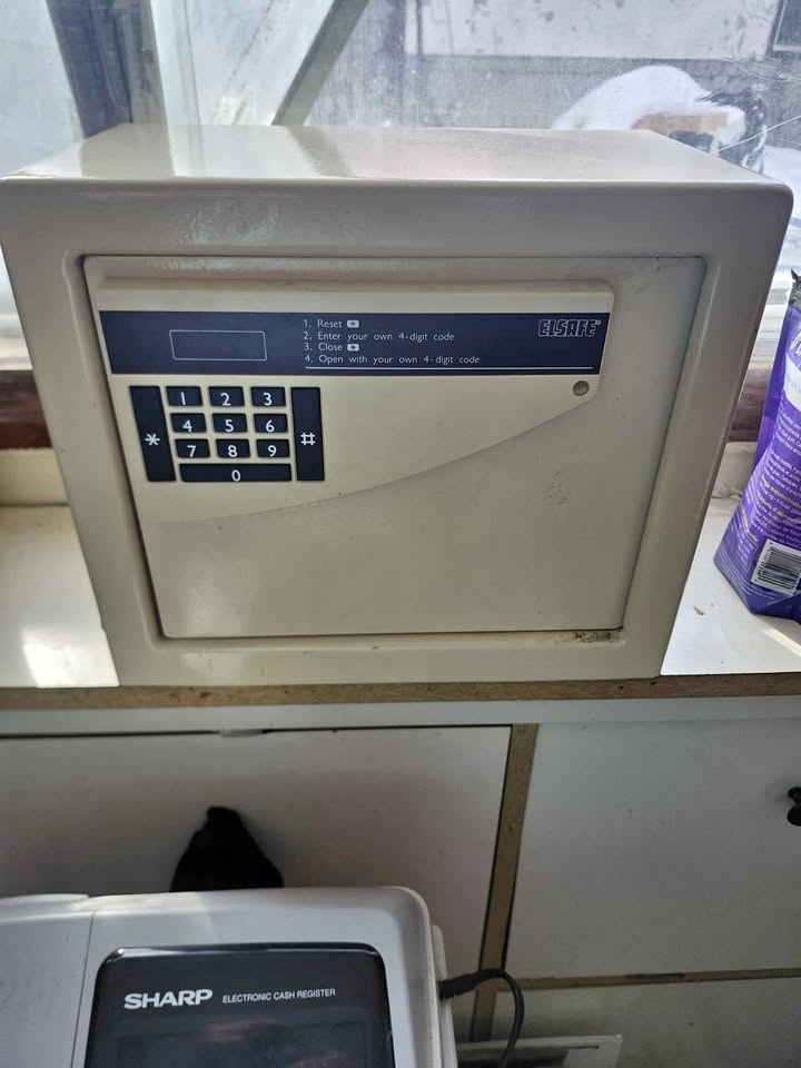 Old School digital hotel safe