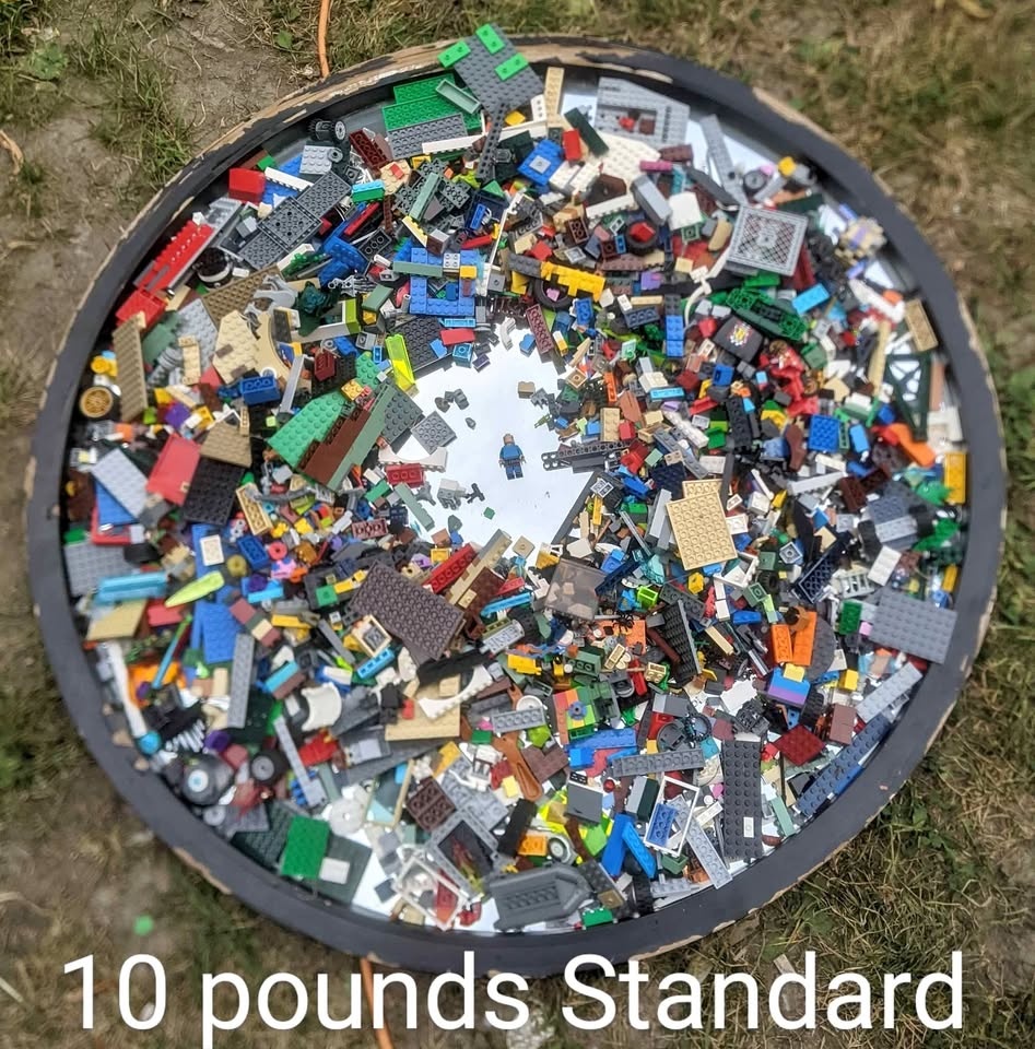 Down to my last 20lbs LEGO + Technic,
