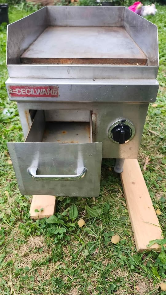 Grindmaster EL1812 Commercial Griddle - photo 2