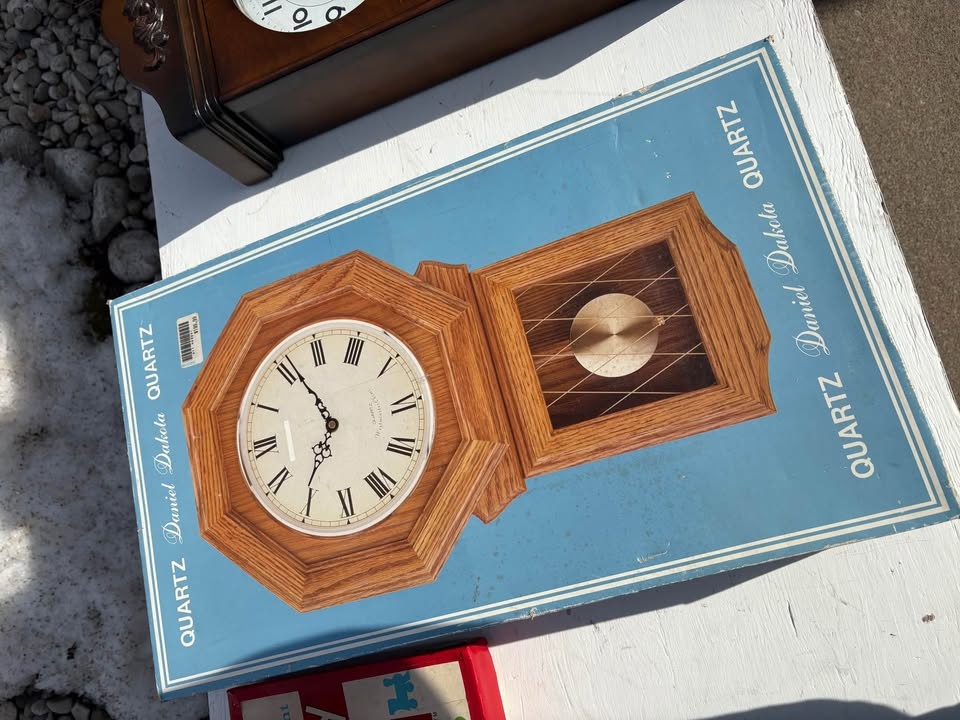 Brand new in the box wall clock - photo 5