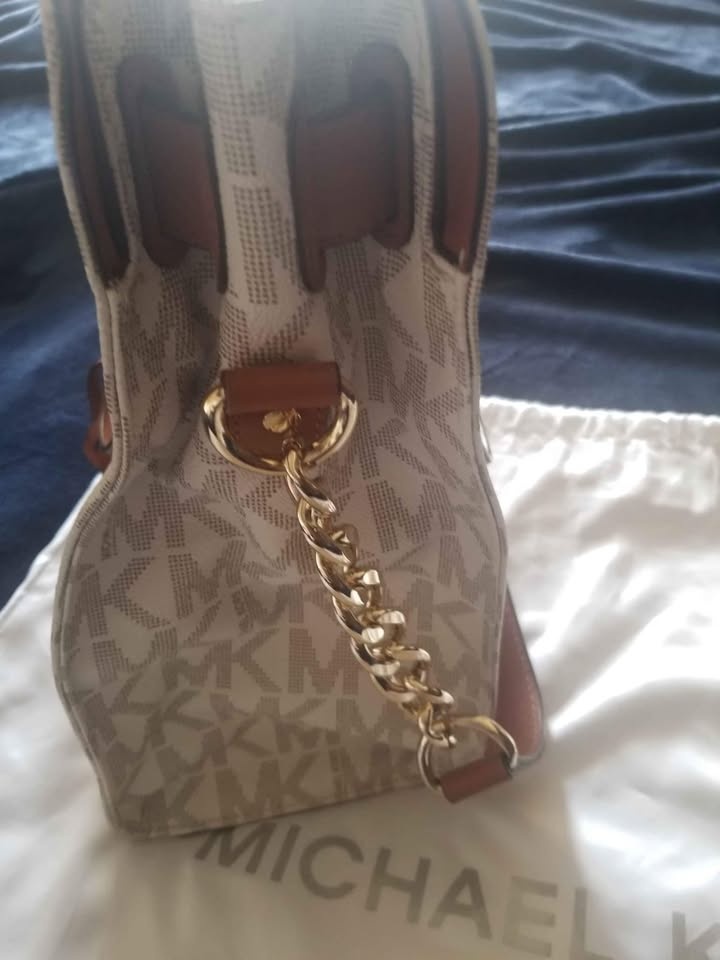 Michael Kors Handbag - photo 3