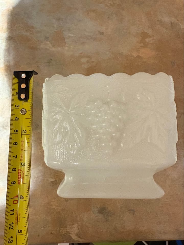 Vintage Anchor Hocking Milk Glass Planter/Candy Dish - photo 2