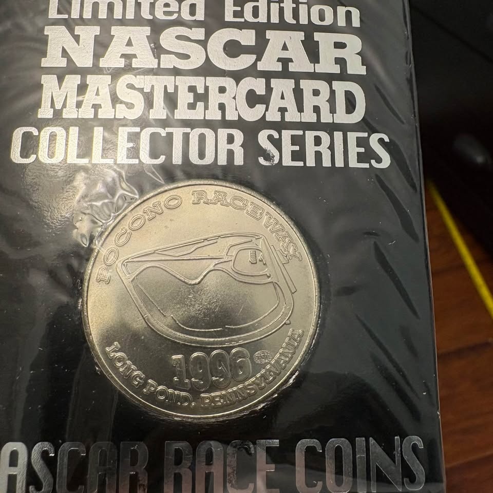 1996 NASCAR Pace Coin - MBNA America Mastercard Collector Series - photo 4