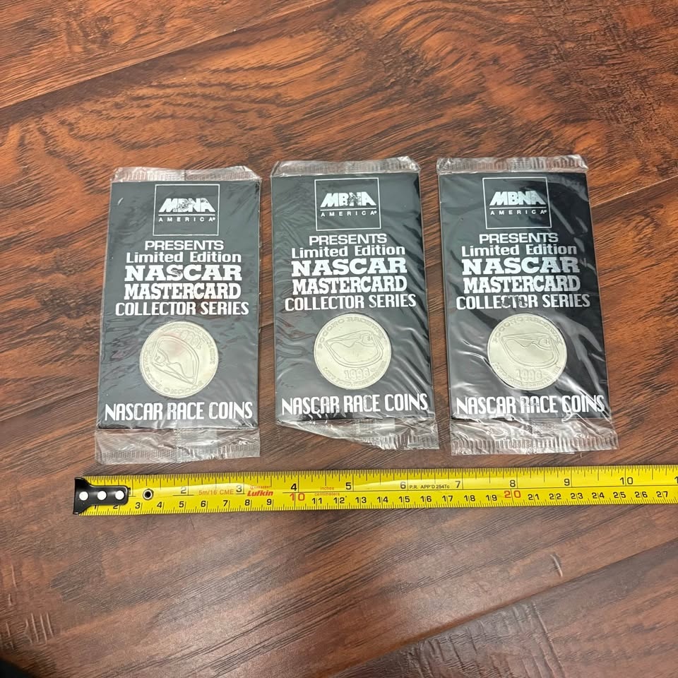 1996 NASCAR Pace Coin - MBNA America Mastercard Collector Series - photo 5