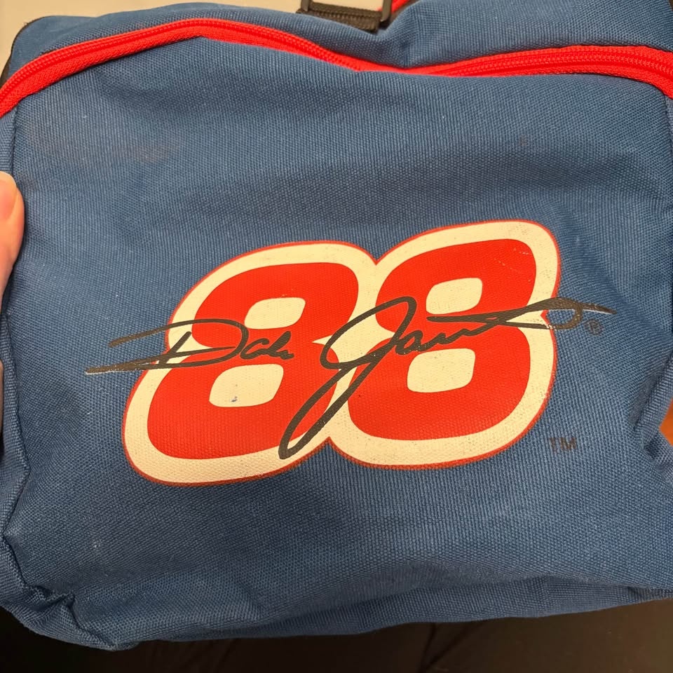 vintage NASCAR Dale Jarrett #88 racing duffle bag - photo 4