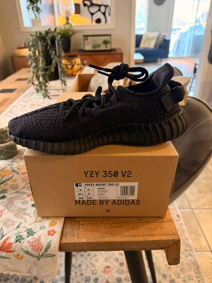 Yeezy Boost 350 V2 Onyx (Black) - photo 2
