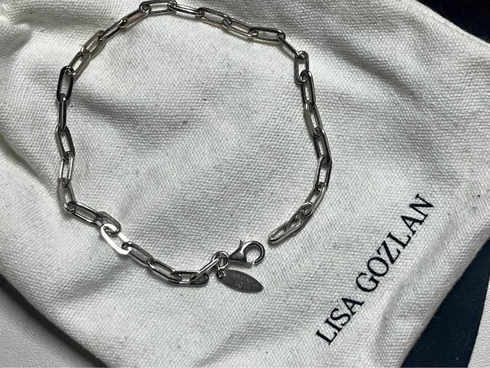 Lisa Gozlan Small Paperclip Bracelet